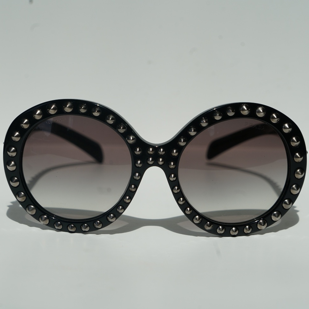 BRAND NEW EXCLUSIVE PRADA ROUNDSTUDDED SUNGLASSES